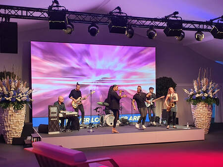 King Kamehameha Club Band, Motorsportrennen, Hockenheim